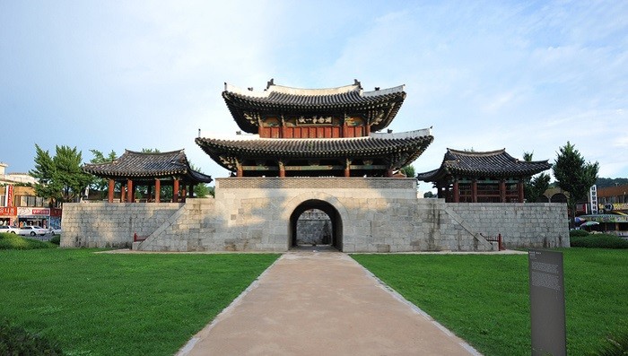 Pungnammun Gate